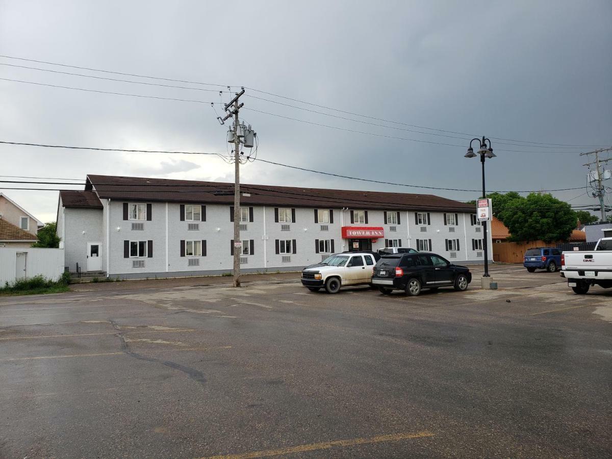 Tower Inn Estevan Ngoại thất bức ảnh